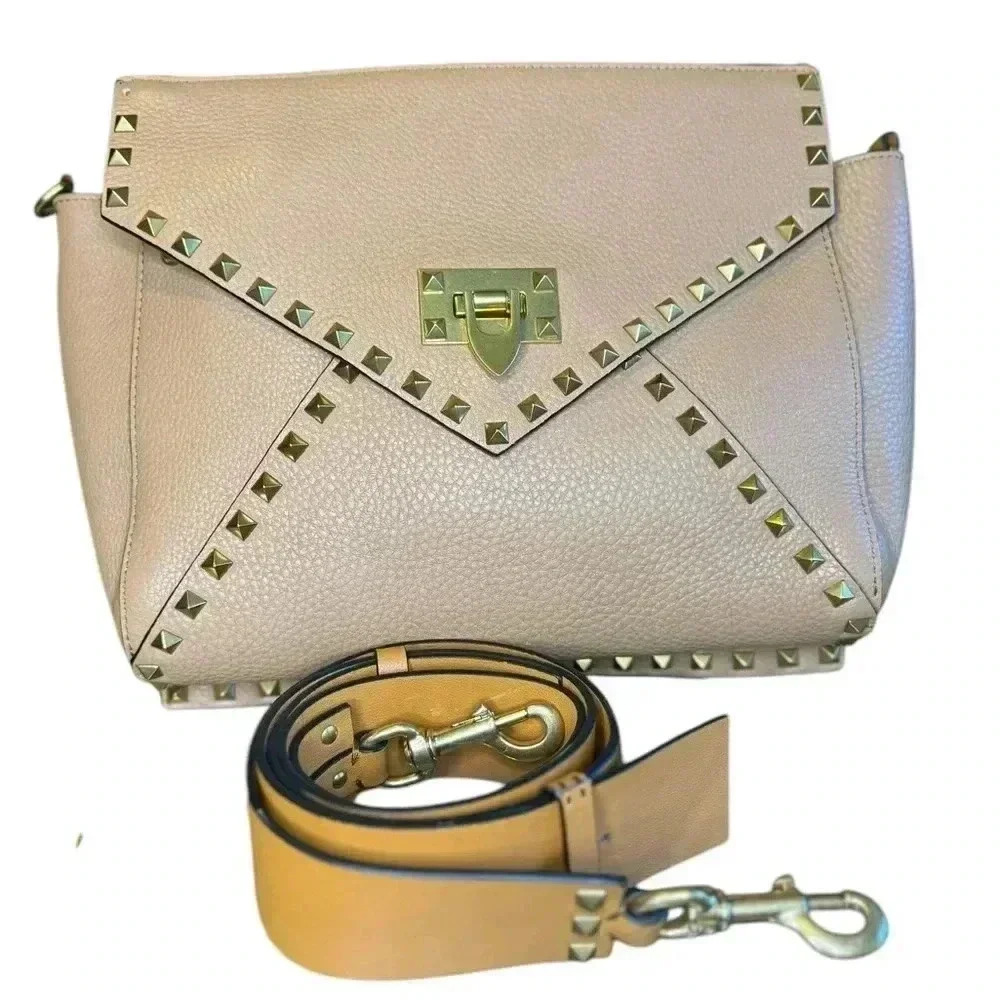 VALENTINO GARAVANI Vitello Rockstud Hype Shoulder Bag. - Picture 2 of 13